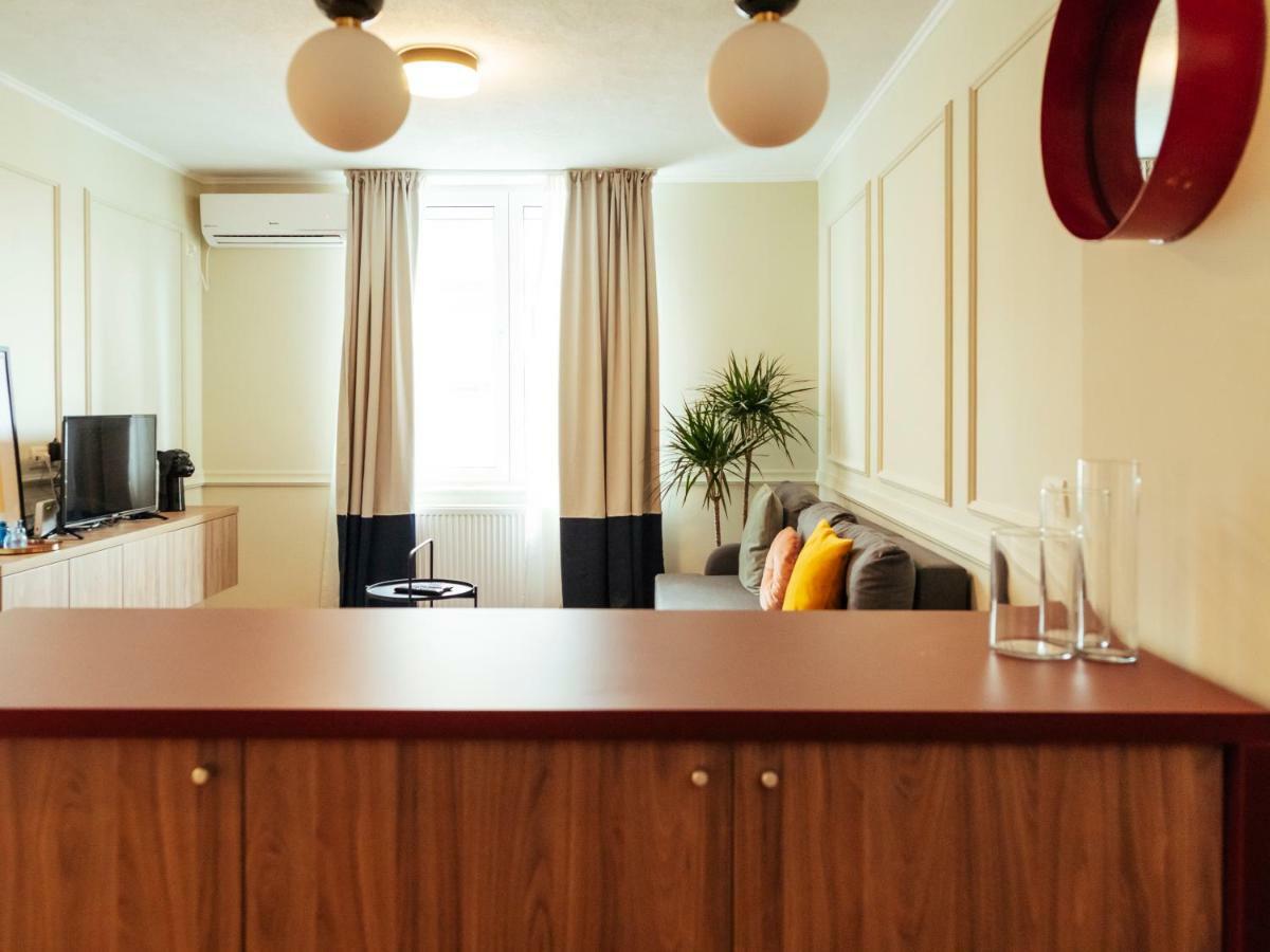 Classy Apartment - Old Town Букурещ Екстериор снимка